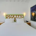 San Antonio Summerland Hotel