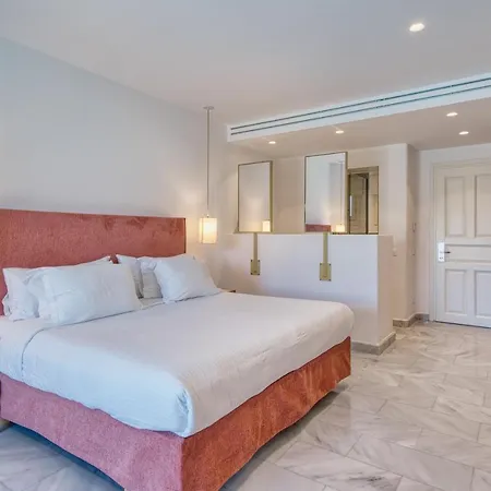 San Antonio Summerland Hotel