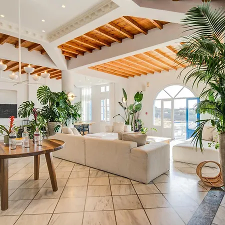 Отель San Antonio Summerland