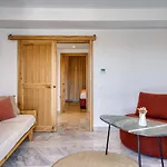 San Antonio Summerland Hotel