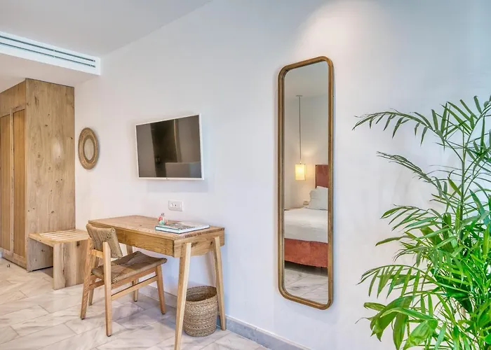 San Antonio Summerland Hotel 4*